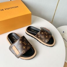 Louis Vuitton Slippers